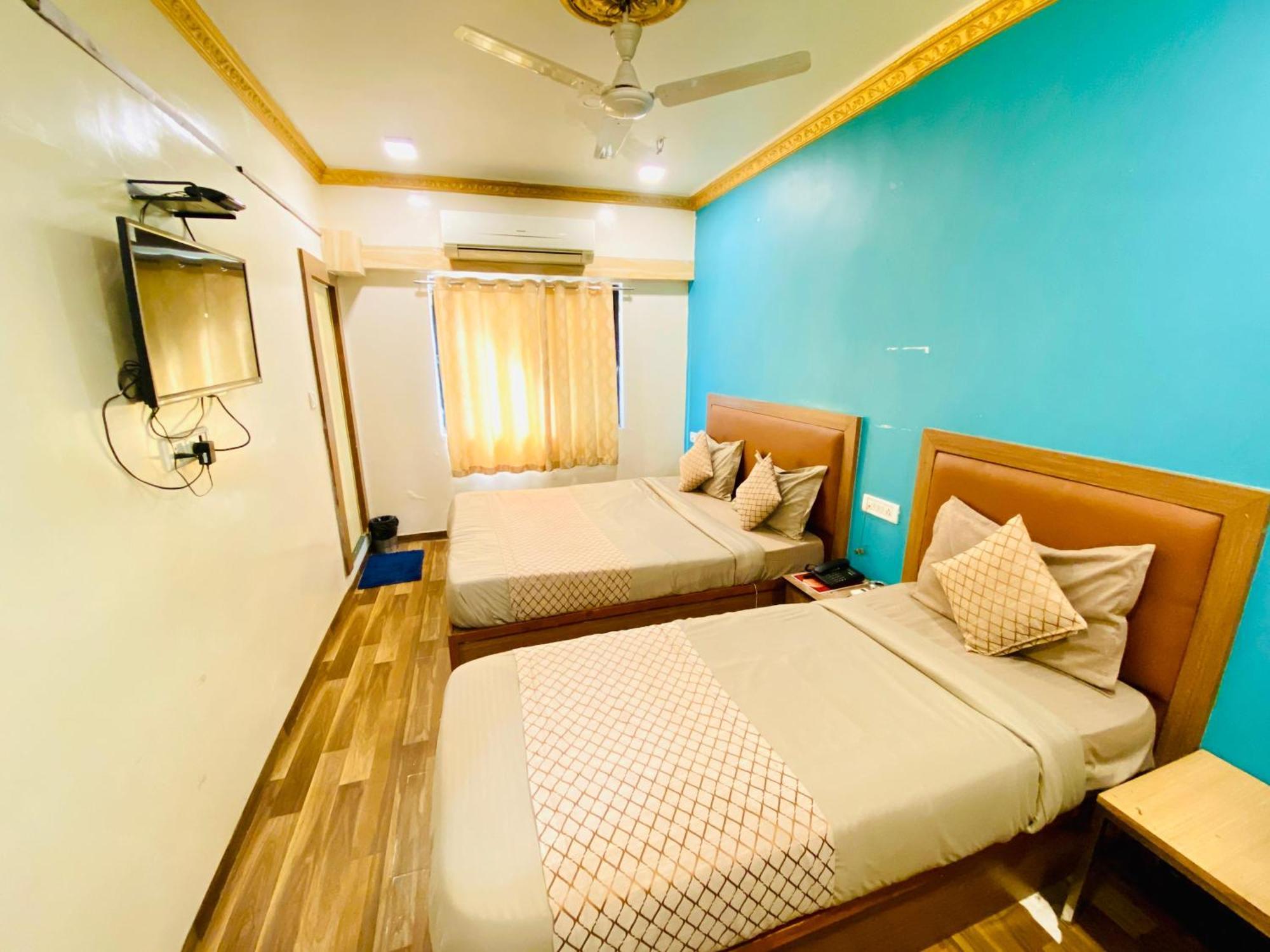 Hotel Abc Satellite Prahlad Nagar Ahmedabad Exterior photo